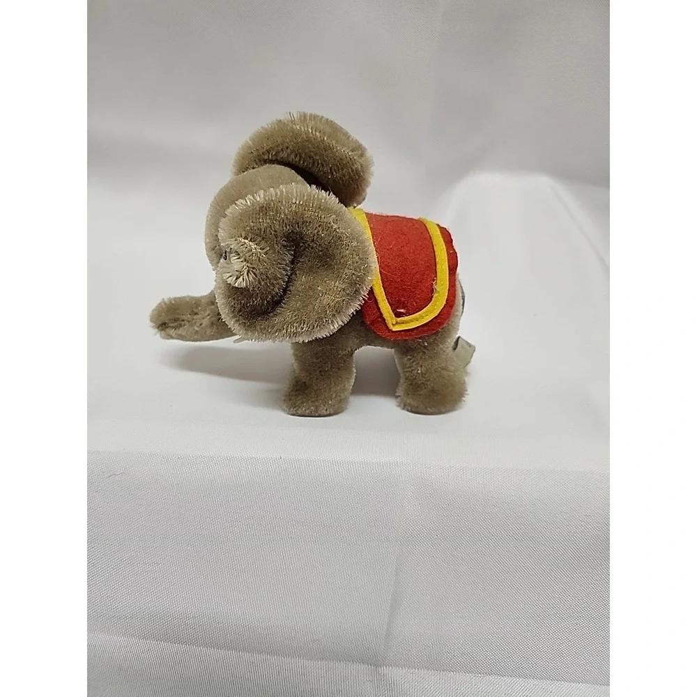 Grisly Elephant ID Button Felt Saddles With Tusks 5 Inches 810/10 - Picture 2 of 5